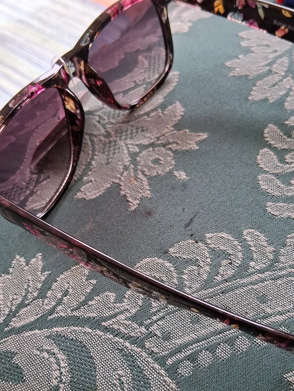 Solar Accent Sunglasses